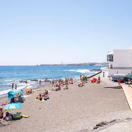 The Lighthouse By The Sea & Wifi Apartament *