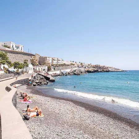 The Lighthouse By The Sea & Wifi